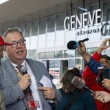 La proposition du directeur général de Genève Aéroport André Schneider, au centre, a été refusée par les grévistes.